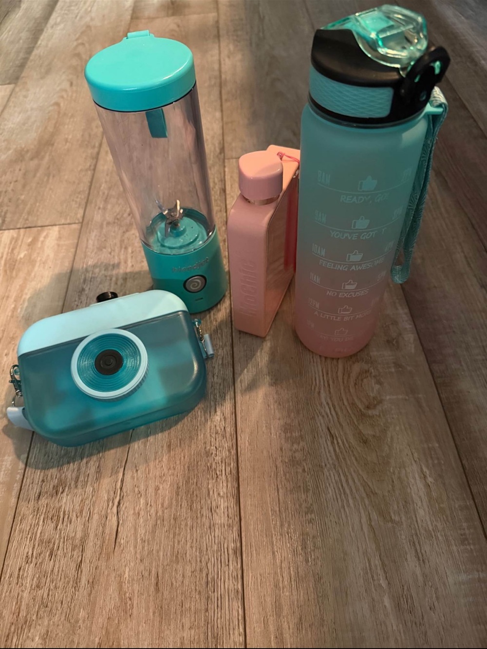 Blender Jet and Teal and Pink Hydration Bottle Set